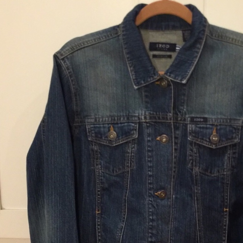 IZOD Blue Jean stretchy Izod Jean Jacket, Large